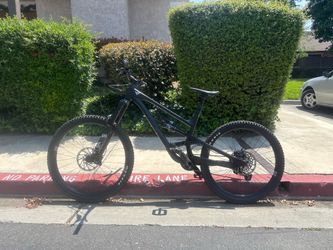 2023 YT Capra Core 3