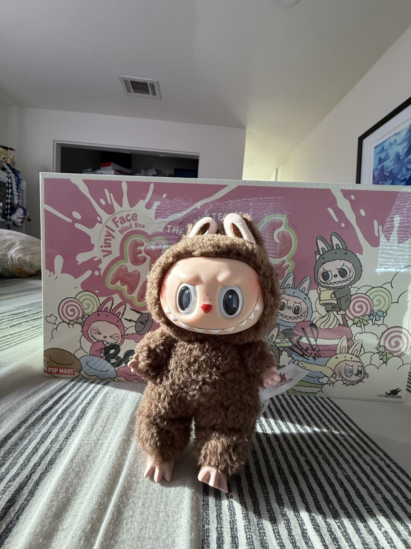 Labubu Macron Chestnut 