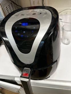 Air fryer 15$ hot water kettle 10$