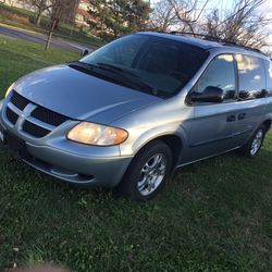 2003 Dodge Caravan