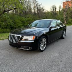 2012 Chrysler 300 Limited 