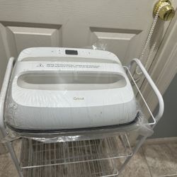Cricut Easy press Handheld Heat Press