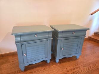 Two Nightstands!