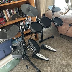 Alesis Drum Set