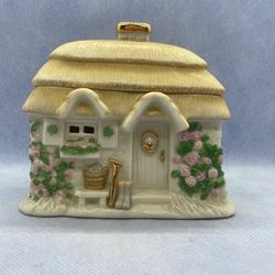 Lenox THE IRISH BLESSING MUSIC BOX Chicken Lamb House Cottage
