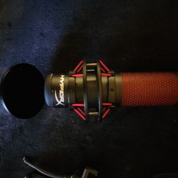 HyperX Quadcast Mic 