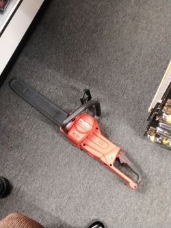 MILWAUKEE CHAINSAW
