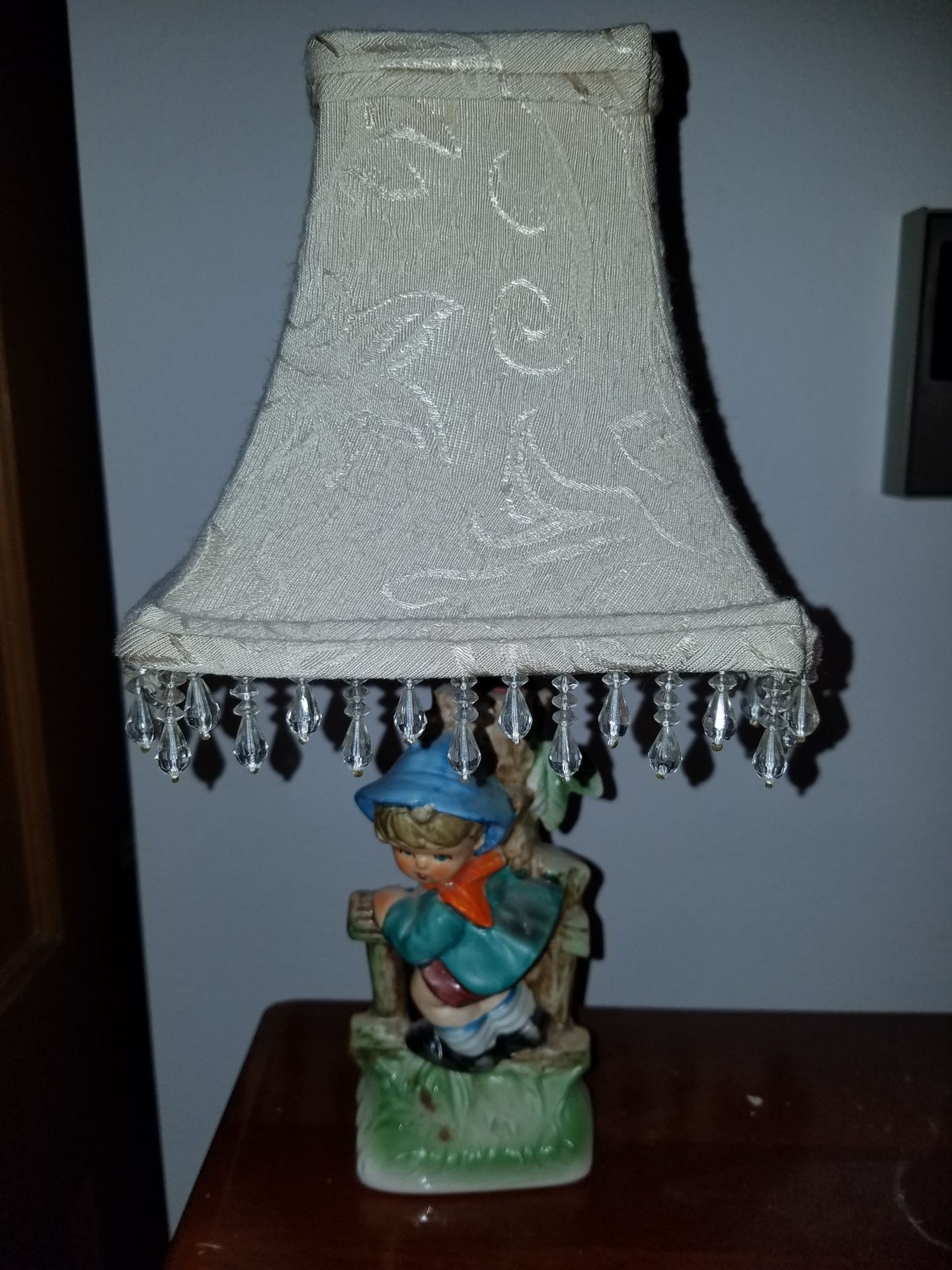 VINTAGE LAMP
