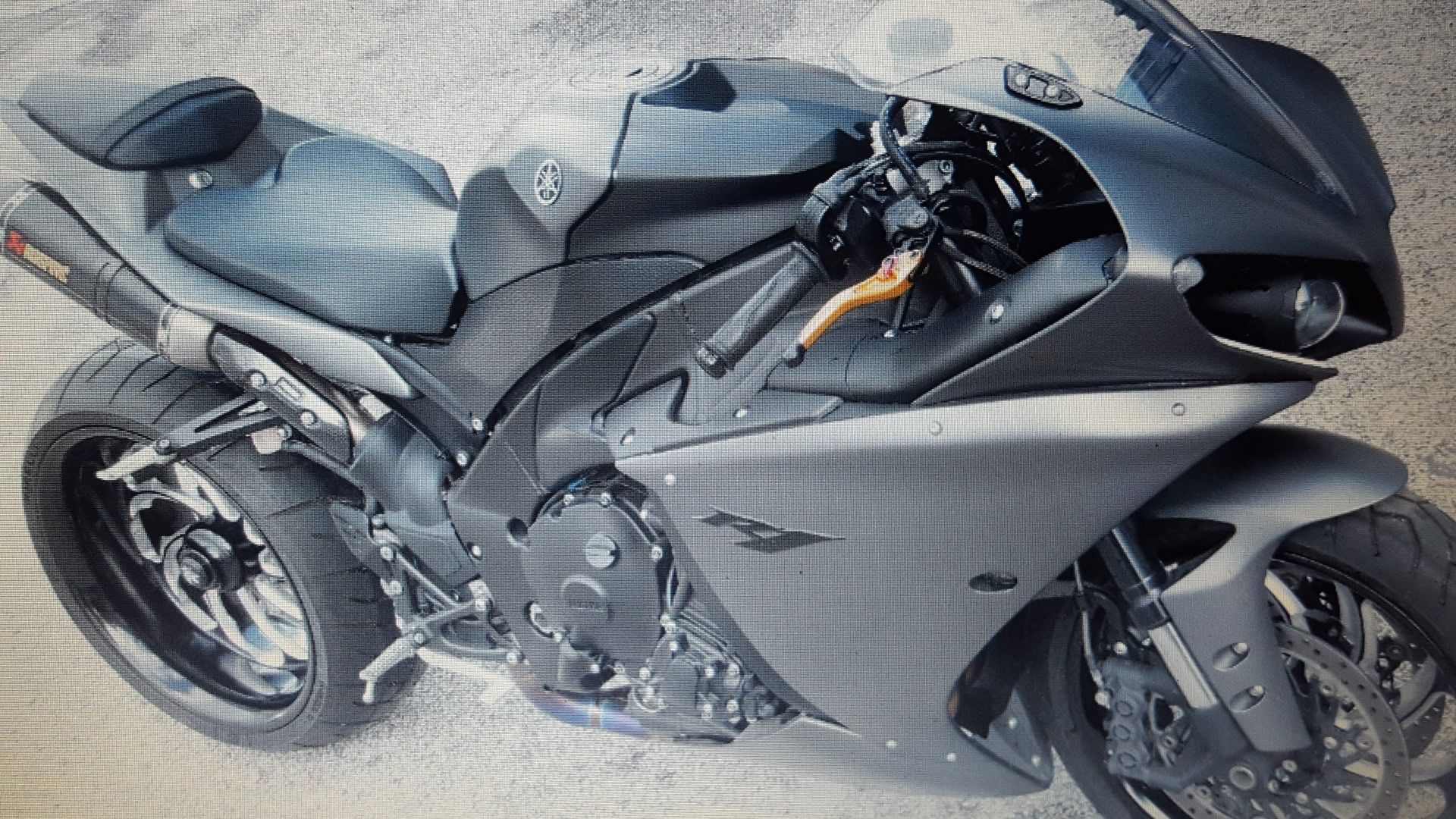 black2008 Yamaha r1