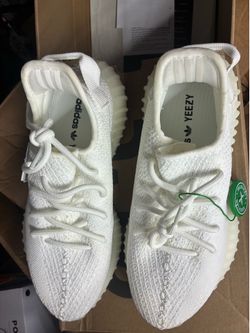 Yeezy Boost 350 V2 Triple White Sneakers SZ 7