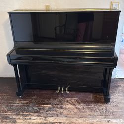 Pearl River 130M Upright Piano 51” Polished Ebony – Plays Great