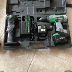 Hitachi 18v Drill And Flashlight