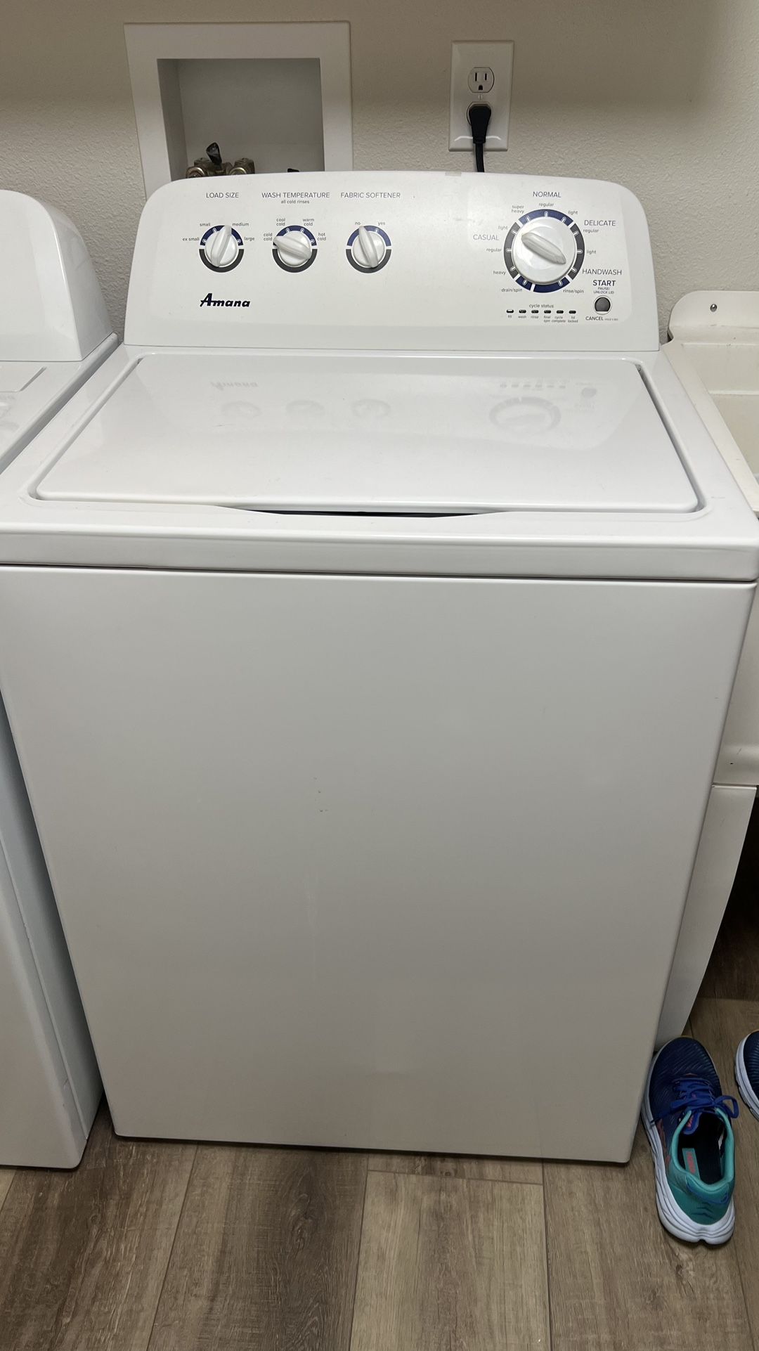 Amana Washer/Dryer (electric)