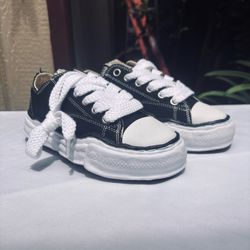 Maison MY lace sneakers (SEND OFFERS)