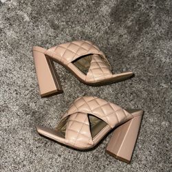 Nude Mule Heel Size 7