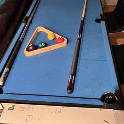 Mini Pool Table