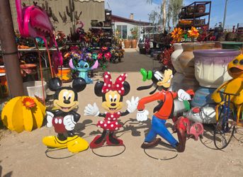 Fun & collectable Characters🐸Metal art, Planters