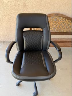 Adjustable office chair