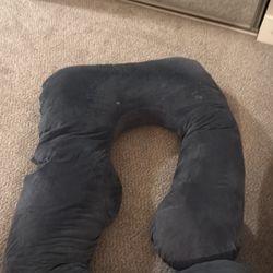Pregnancy pillow