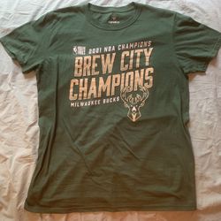 Milwaukee Bucks 2021 NBA Champions Shirt; Men’s L