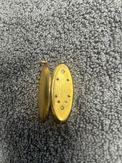 Gold plated Vintage locket
