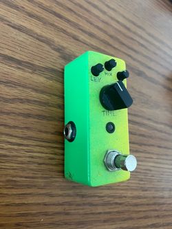 Analog delay pedal