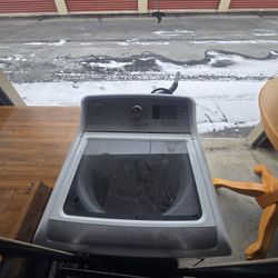 GE WASHER TOP LOAD LIKE NEW 