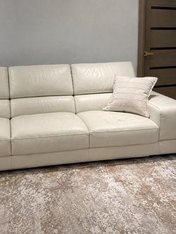 Crème/ white leather couch