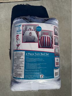 Twin bed comforter set