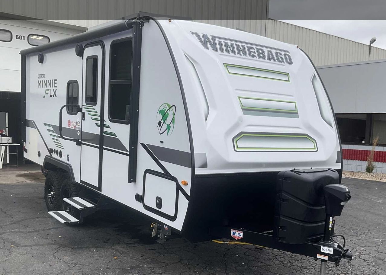 2022 Winnebago 2108FBS