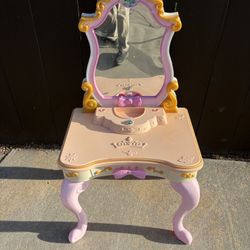 Little Girls Vanity