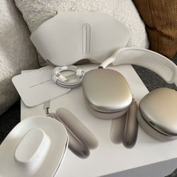 Apple AirPods Max – Silver – Excellent Condition + Box + Case + Cable