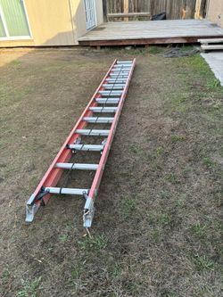 Werner 28’ Foot Extensión Ladder 