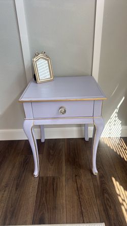 End table