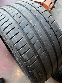 1 SEMI NEW MICHELIN All SEASON tire for $100 PICKED UP or $135 installed and balance.  28530R20  285 30 20 285/30/20 285/30/R20 285-30-20 285-30-R20 T