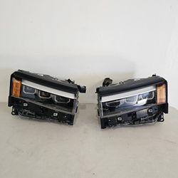 Land Cruiser Left And Right Headlight 2024 2025