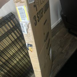 Step Stool / Step Ladder 