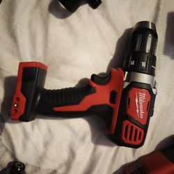 Milwaukee Drill M18