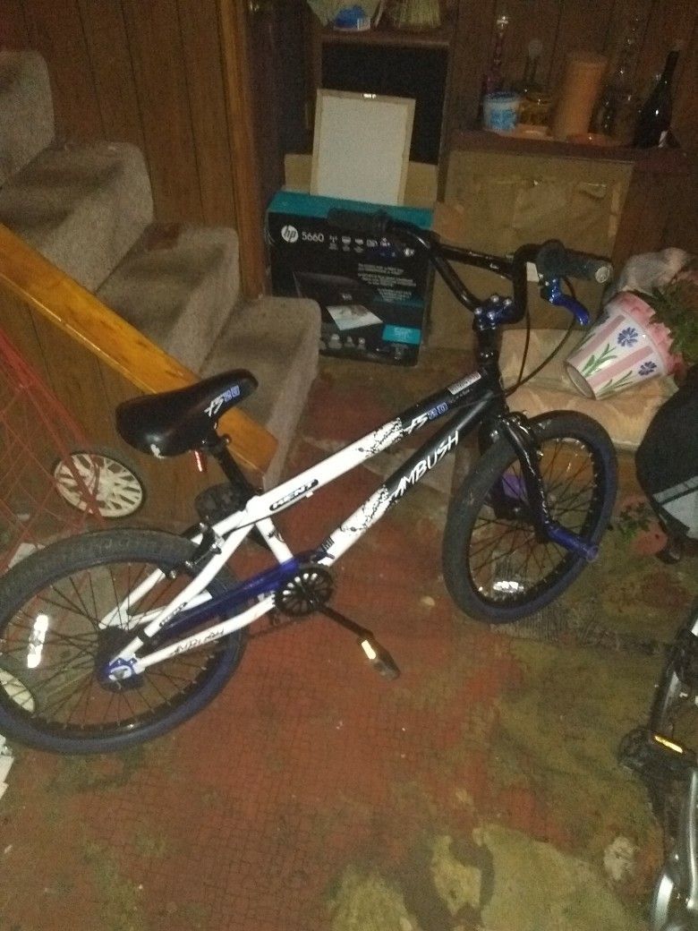 Kent Ambush BMX bike