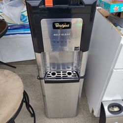 Whirpool self cleaning water dispenser