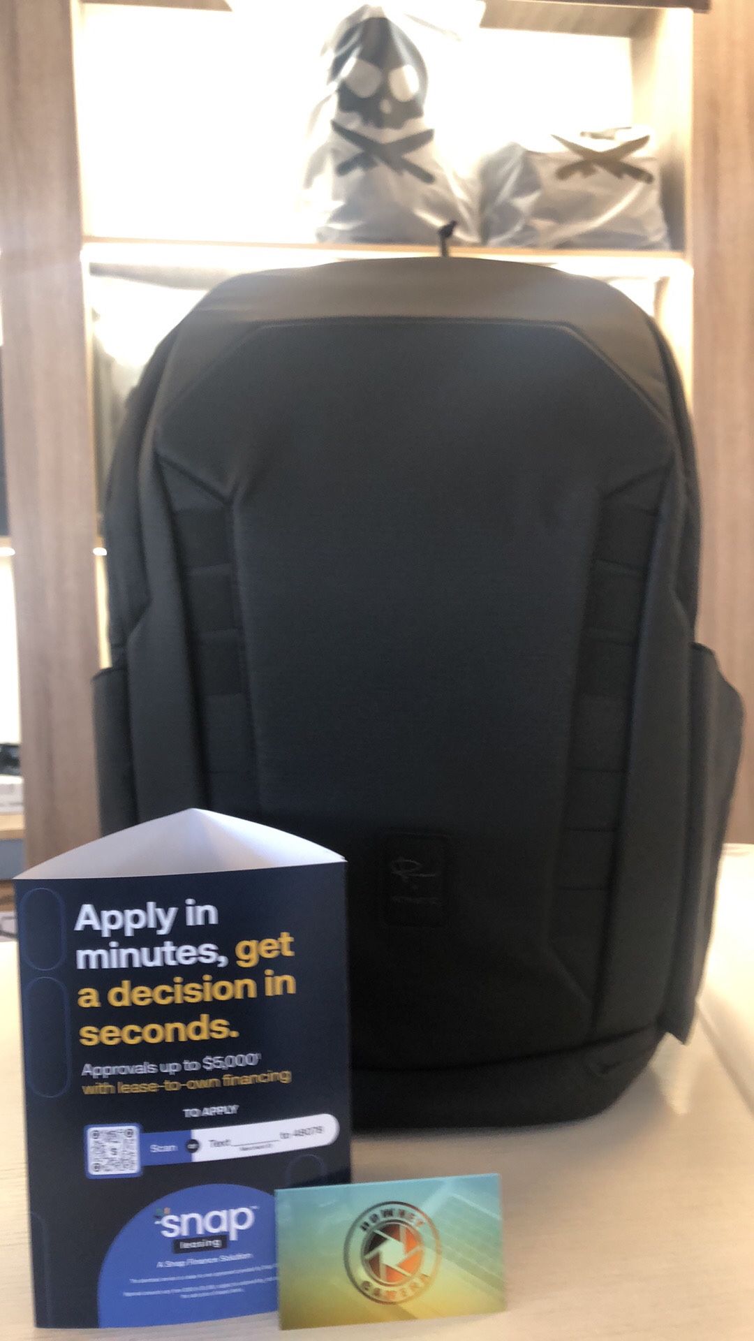 Peter McKinnon / Nomatic 25L camera bag ( Downey, Ca)