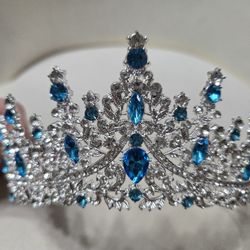 Elegant Crystal Crown Tiara Blue Gemstones