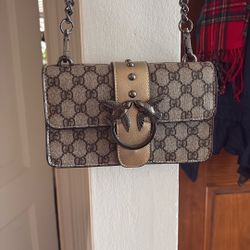 GD Logo Purse 
