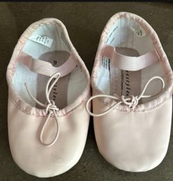 Ballet Slippers (size 7)