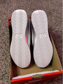 BRAND NEW 7W Nike Cortez Metallic Silver