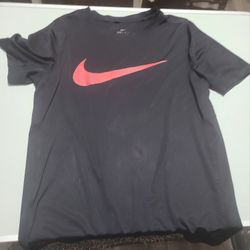 Nike T Shirt 