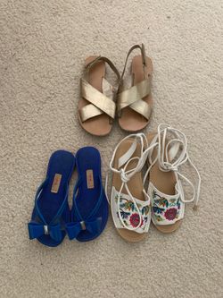 Girls sandals size 3 and 2