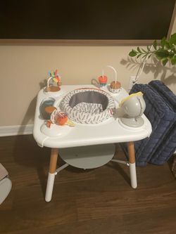Skip Hop Montessori Activity Center