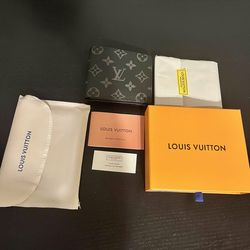 Louis Vuitton wallet black monogram