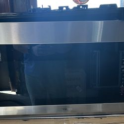 Samsung Induction Microwave ( Needs Parts)